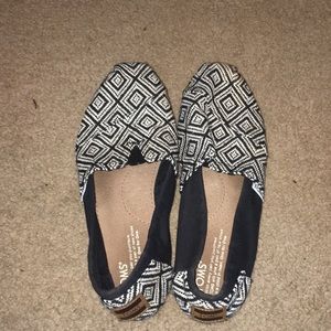 Toms black and white aztec canvas slip ons